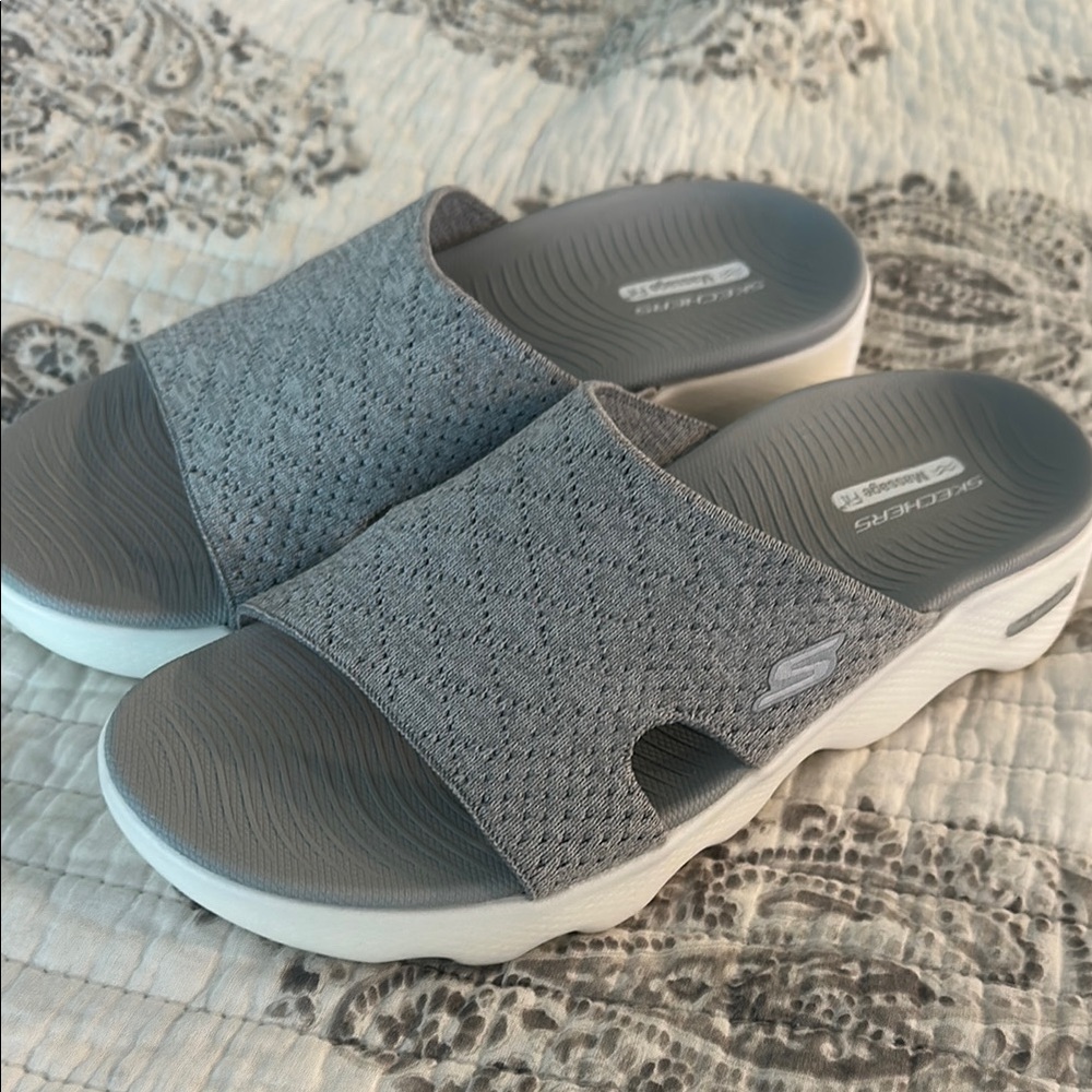 Skechers massage fit sandals size 8